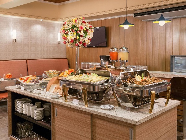 Hotel Kimberly Main image